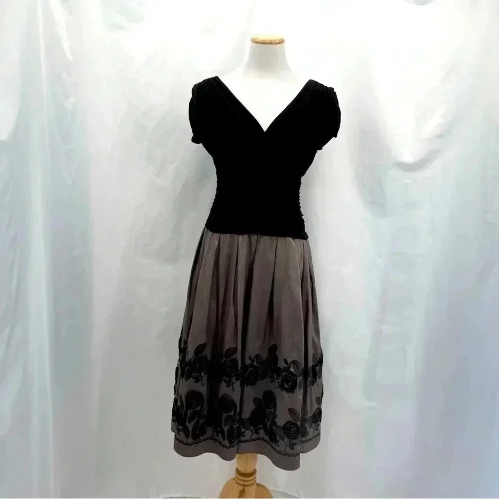 SL Fashions Women's Black Cocktail Dress 10 Cap Sleeve Back Zip Party Formal
